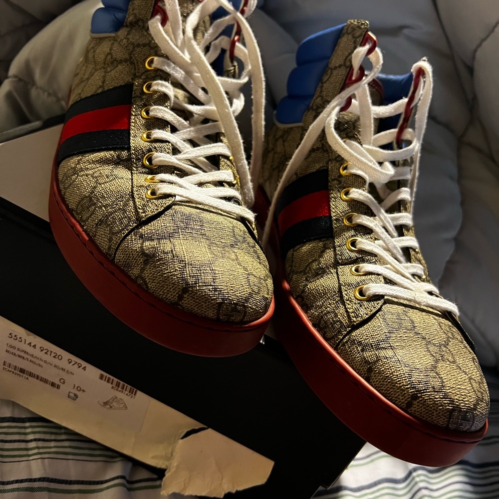 Gucci Shoes. They are authentic. With receipt included, dust bags for each shoe.